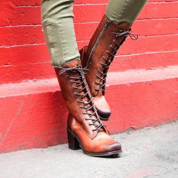 frye kendall lace up